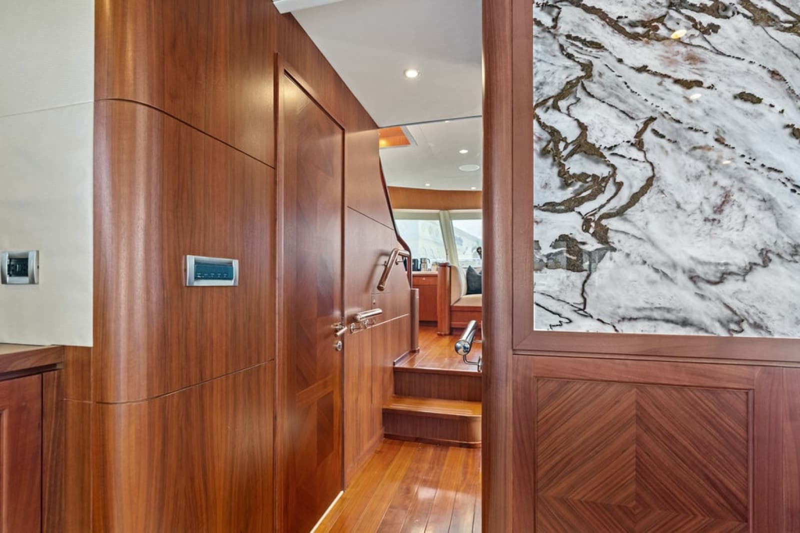 2012 Ocean Alexander 90 Skylounge - Photo 57
