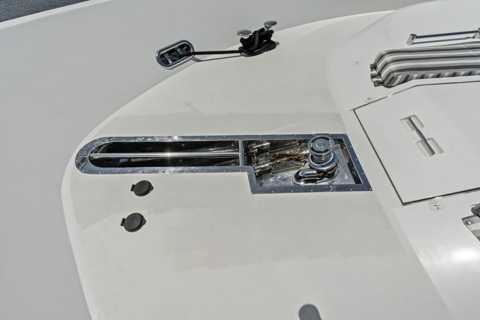 2012 Ocean Alexander 90 Skylounge - Photo 23