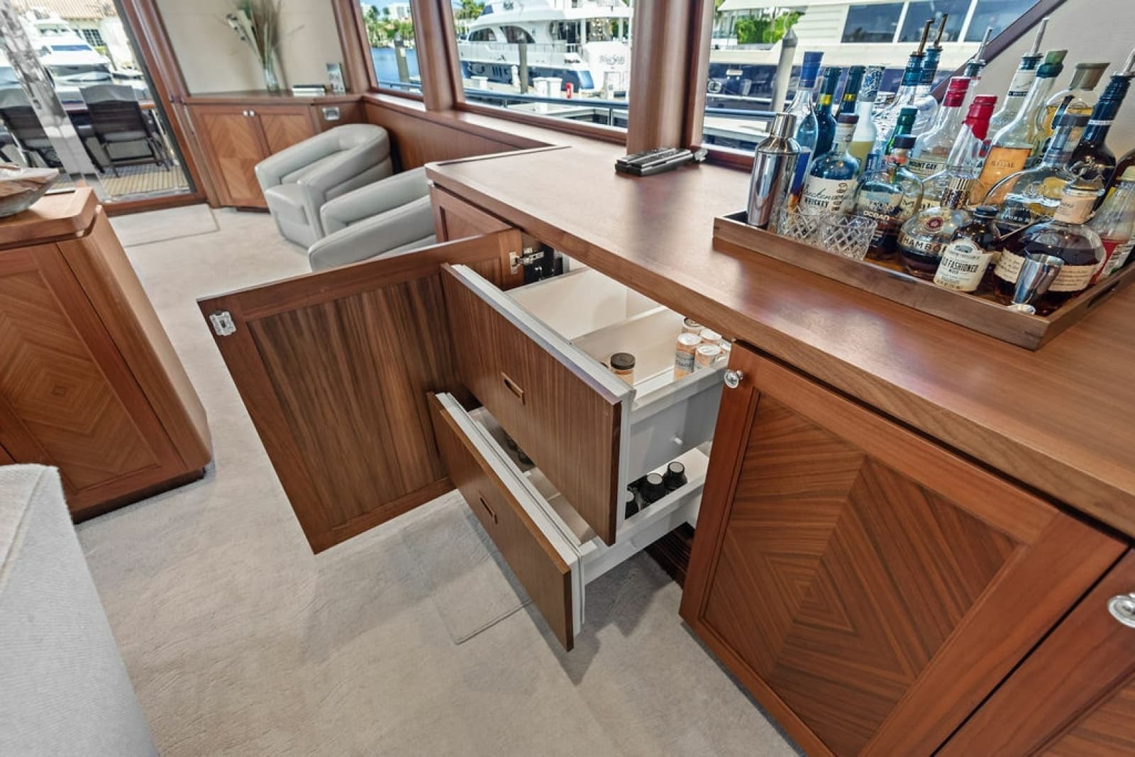 2012 Ocean Alexander 90 Skylounge - Photo 62