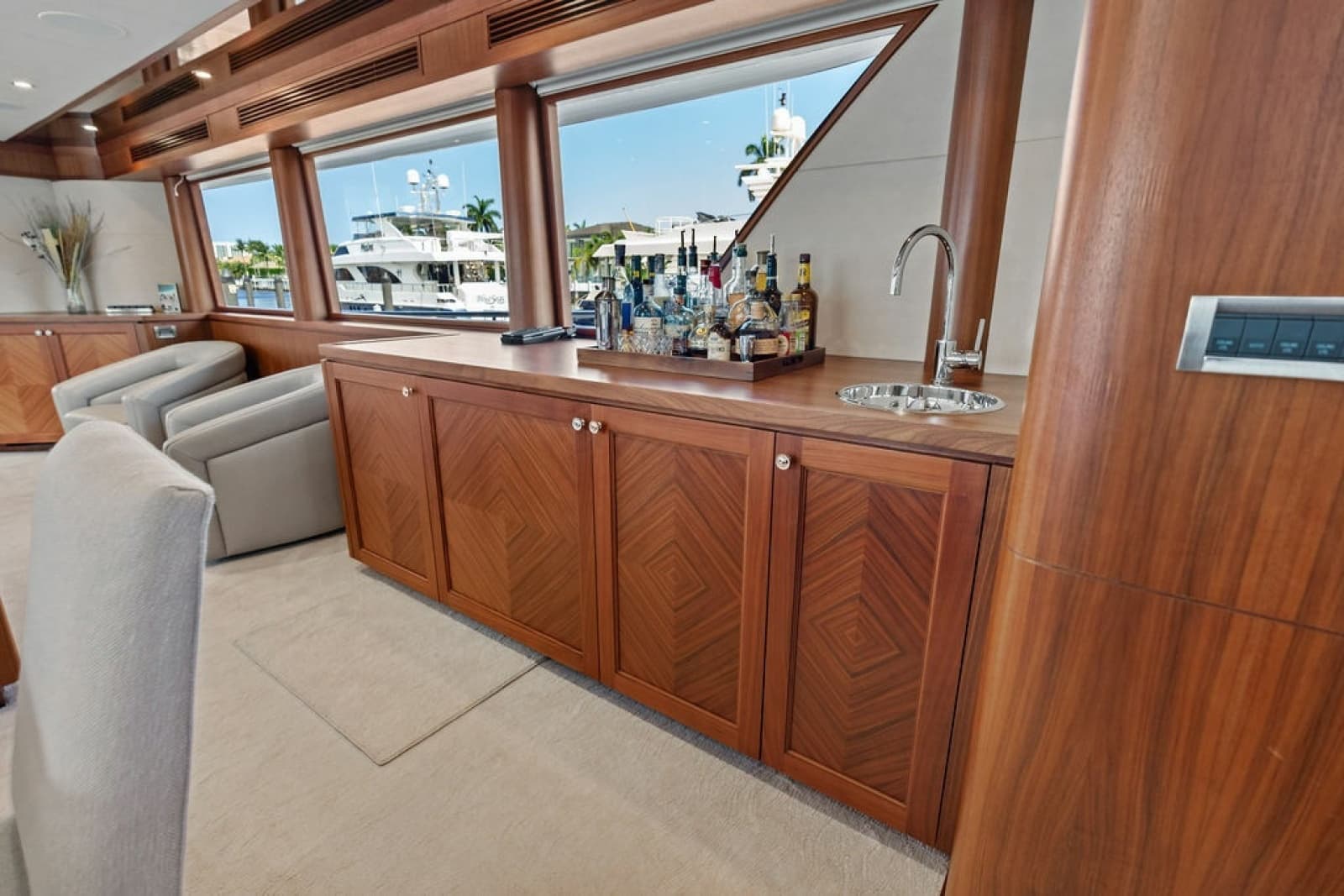 2012 Ocean Alexander 90 Skylounge - Photo 61