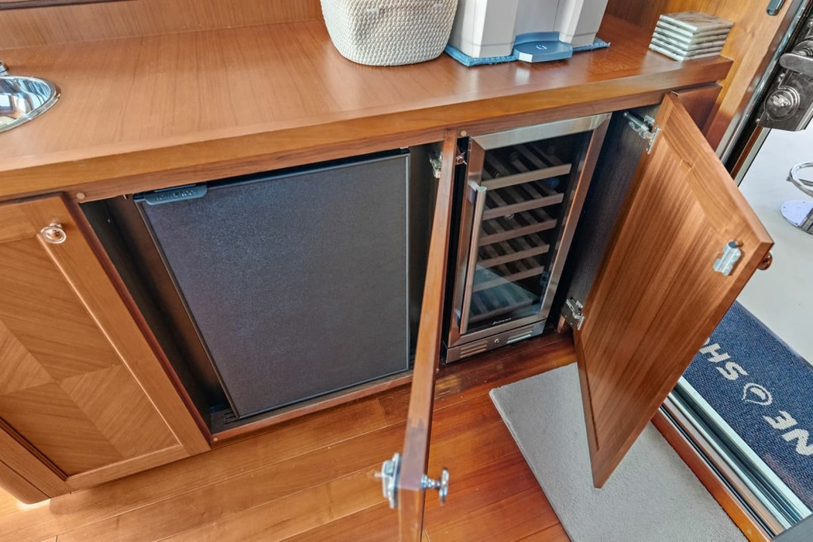 2012 Ocean Alexander 90 Skylounge - Photo 38
