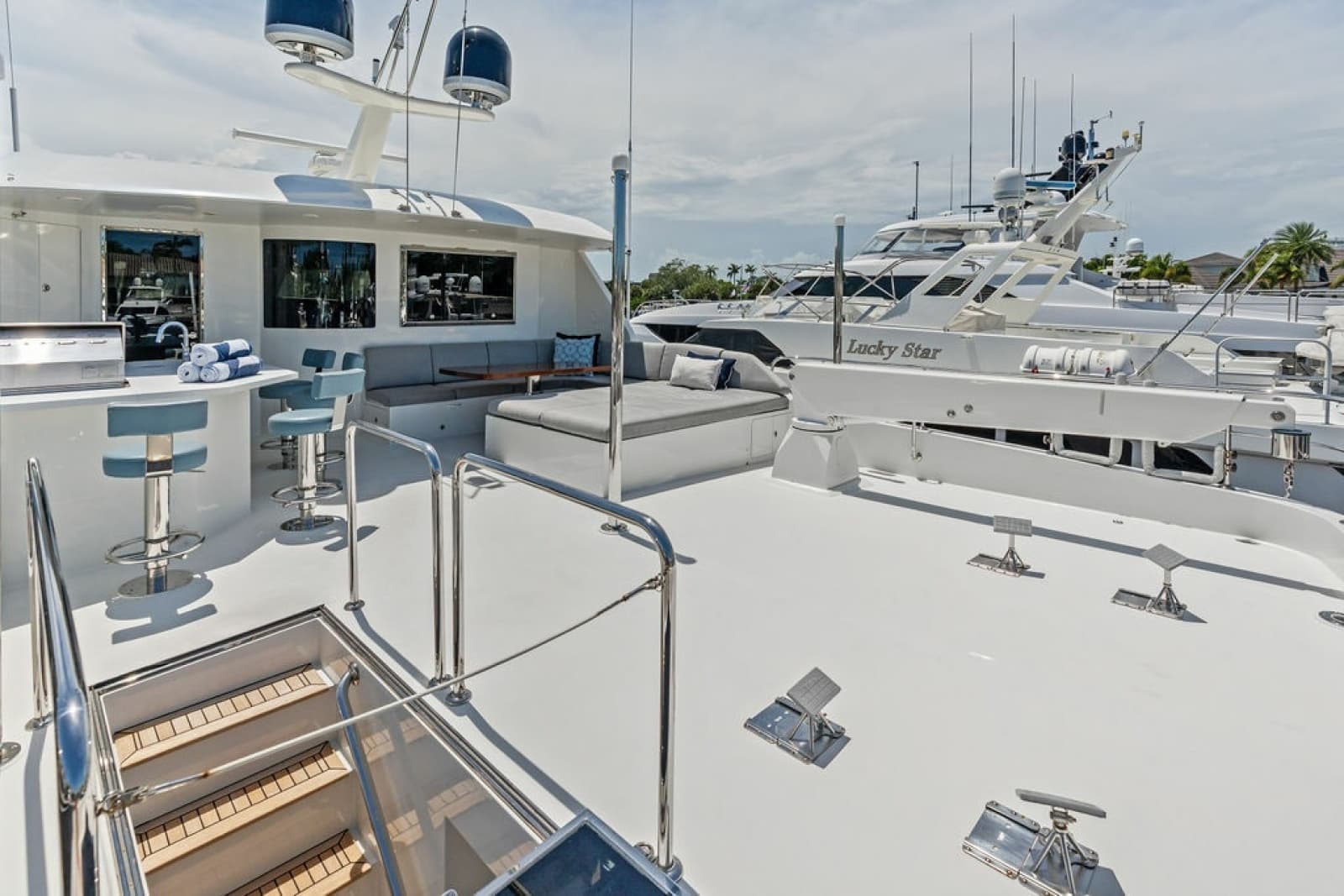 2012 Ocean Alexander 90 Skylounge - Photo 28