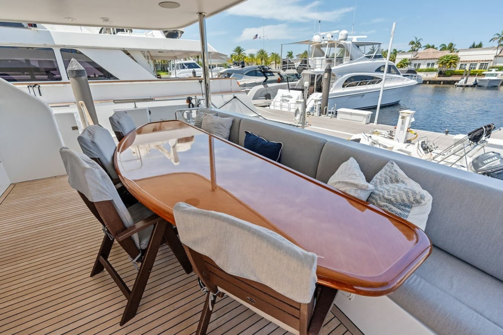 2012 Ocean Alexander 90 Skylounge - Photo 14