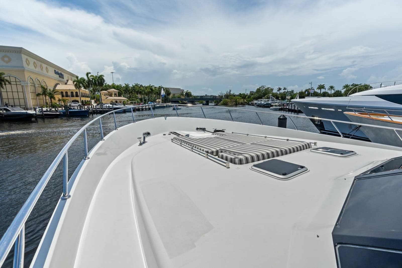 2012 Ocean Alexander 90 Skylounge - Photo 20