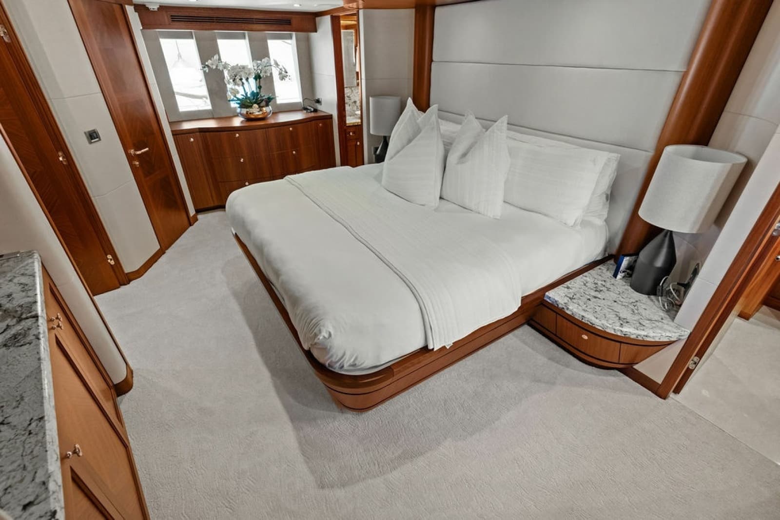 2012 Ocean Alexander 90 Skylounge - Photo 73