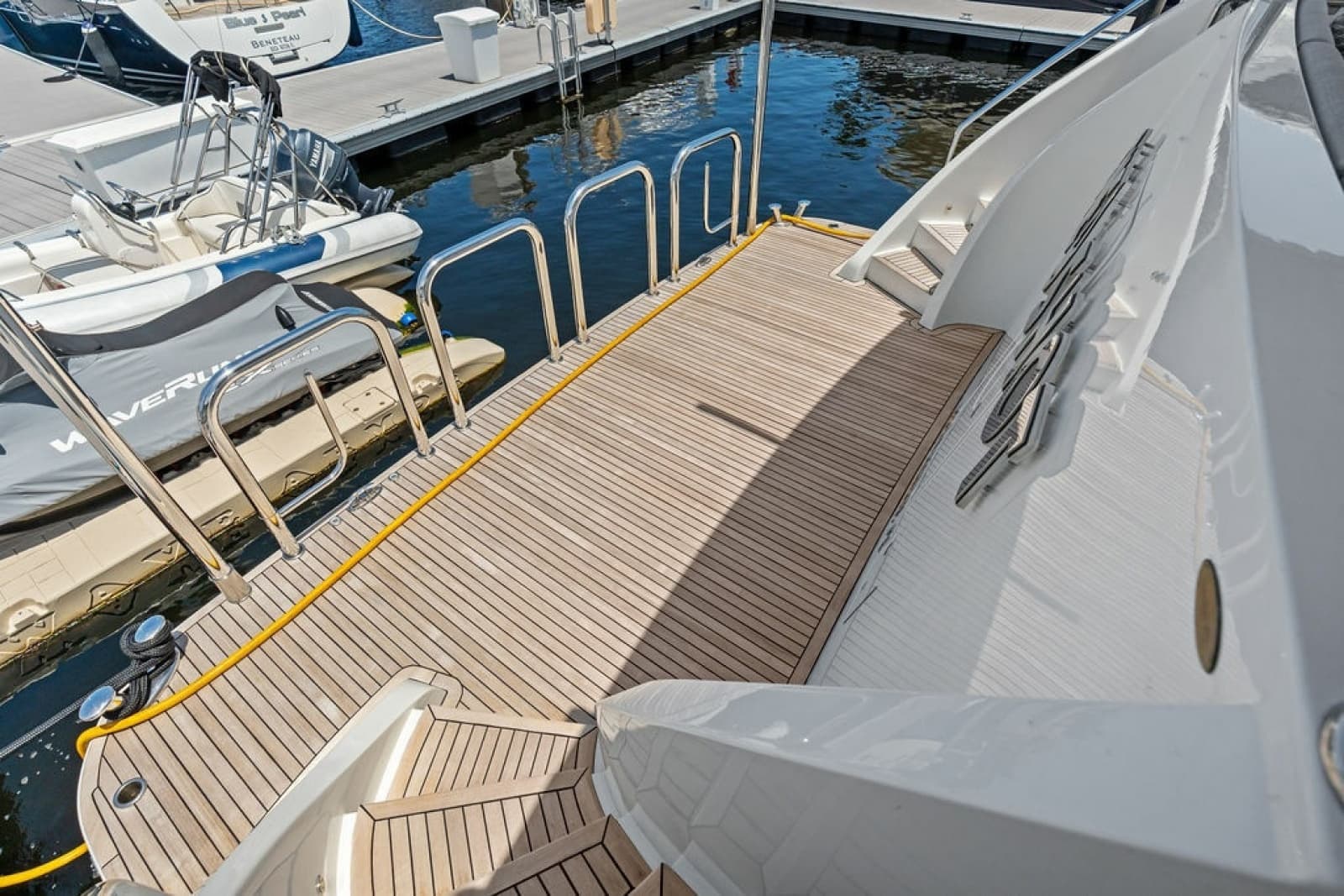 2012 Ocean Alexander 90 Skylounge - Photo 11