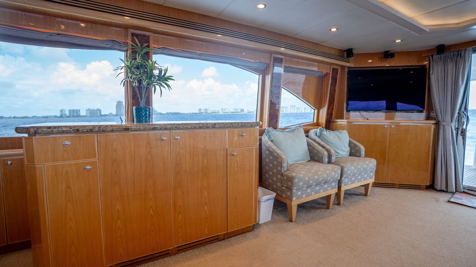 2015 Monte Fino Motor Yacht - Photo 36