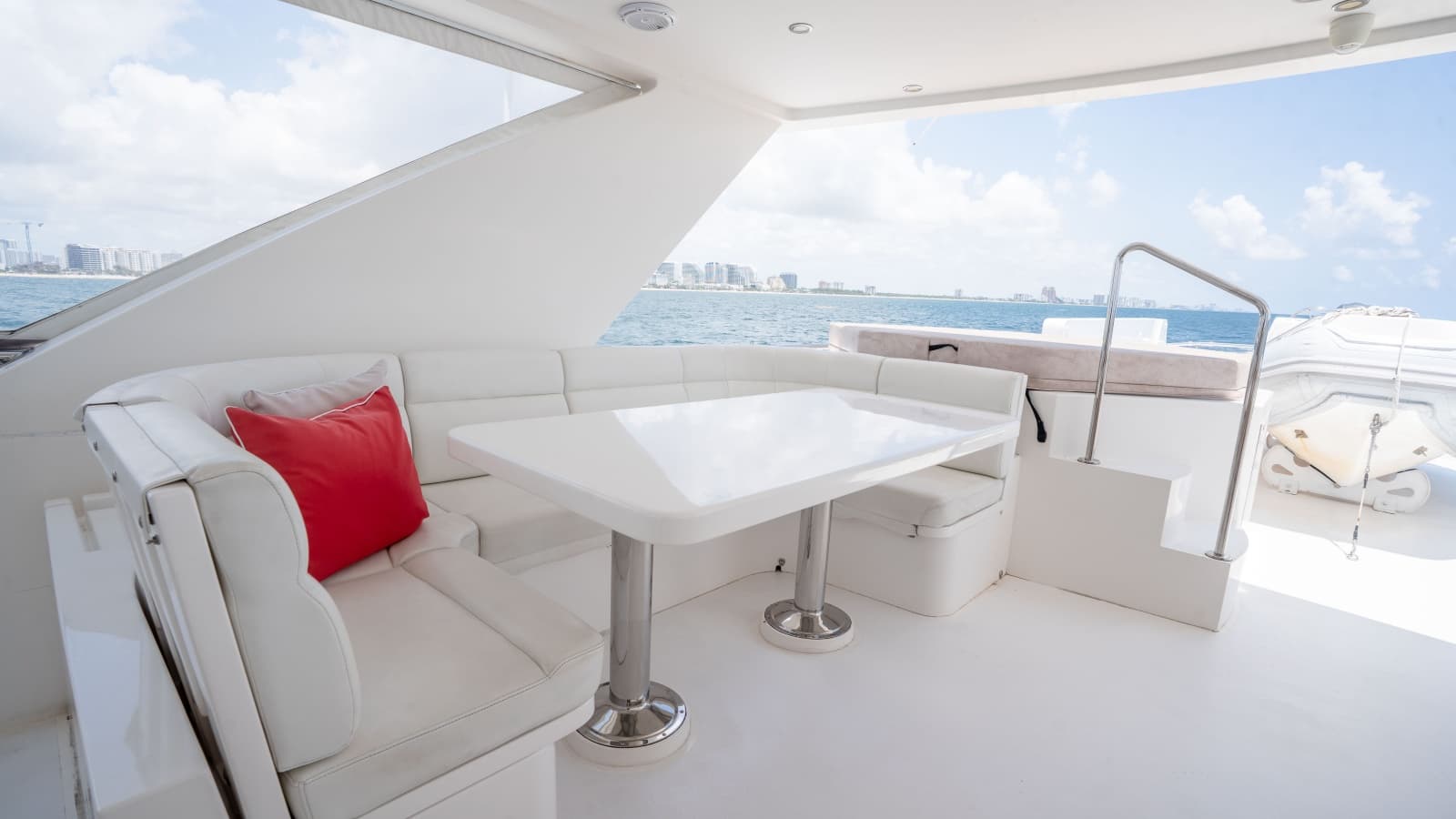 2015 Monte Fino Motor Yacht - Photo 23