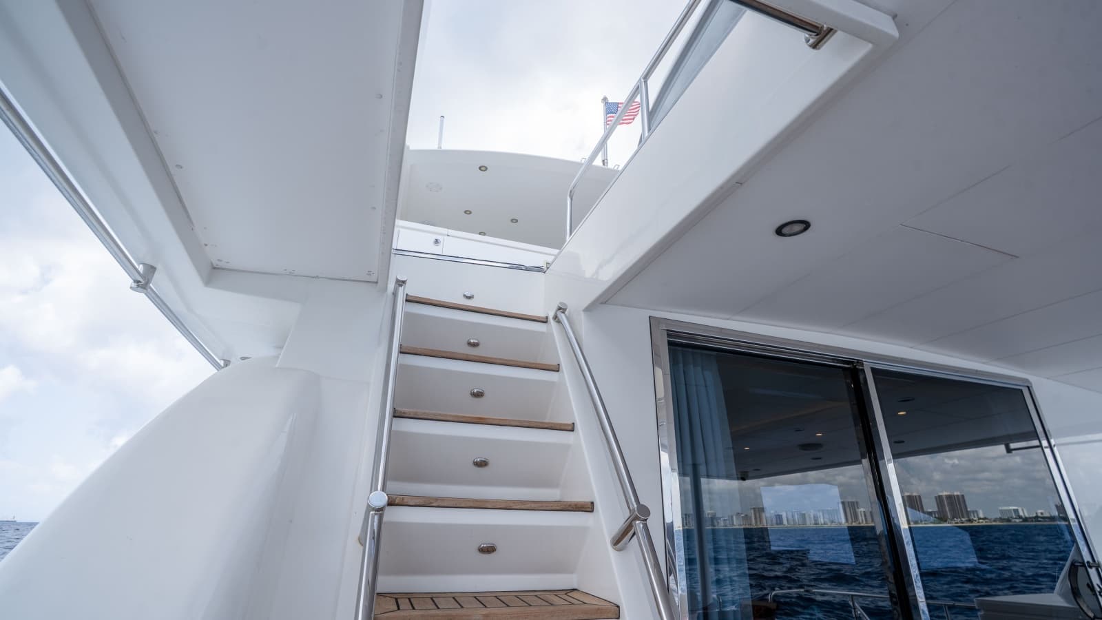 2015 Monte Fino Motor Yacht - Photo 16