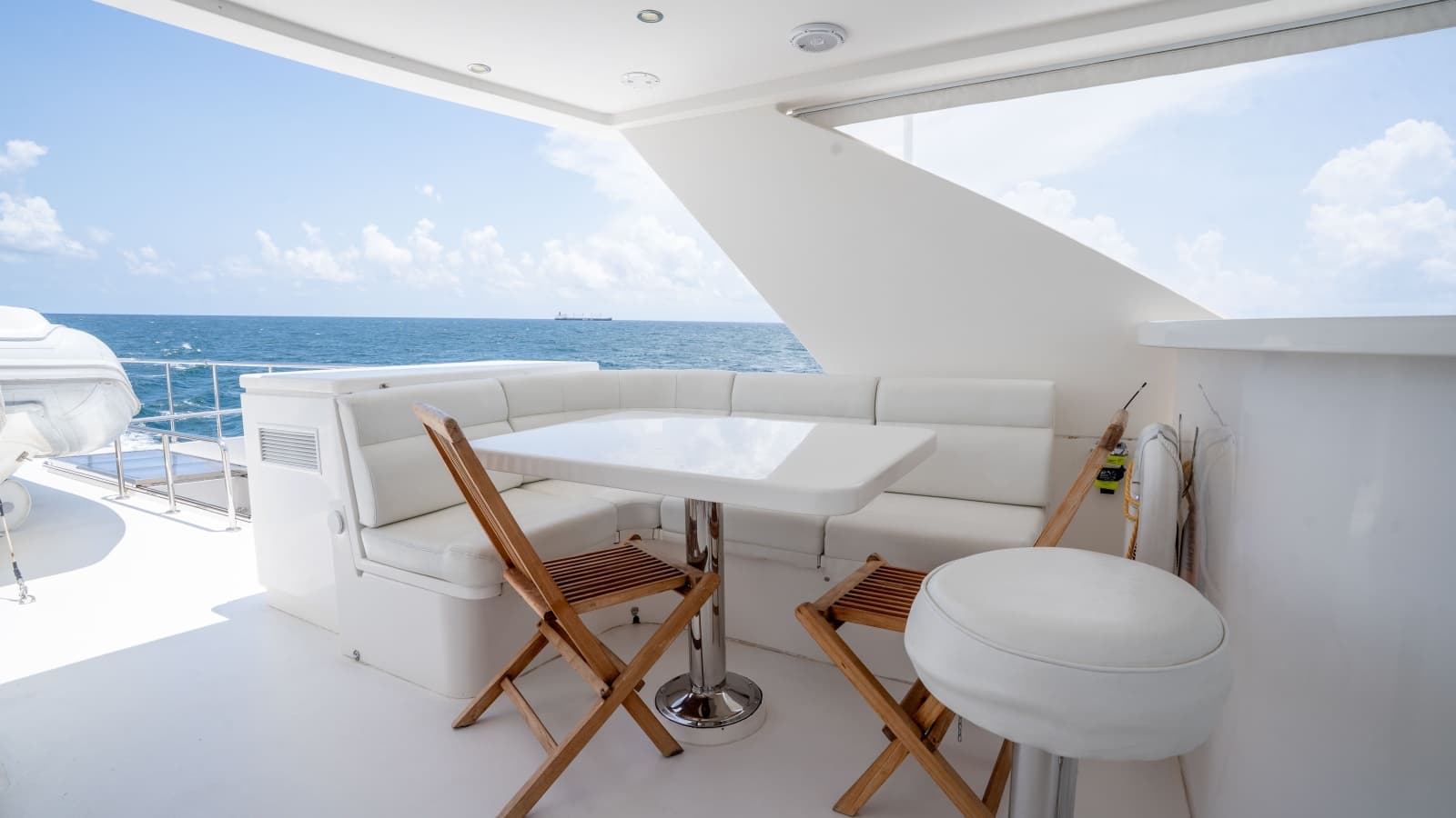 2015 Monte Fino Motor Yacht - Photo 24