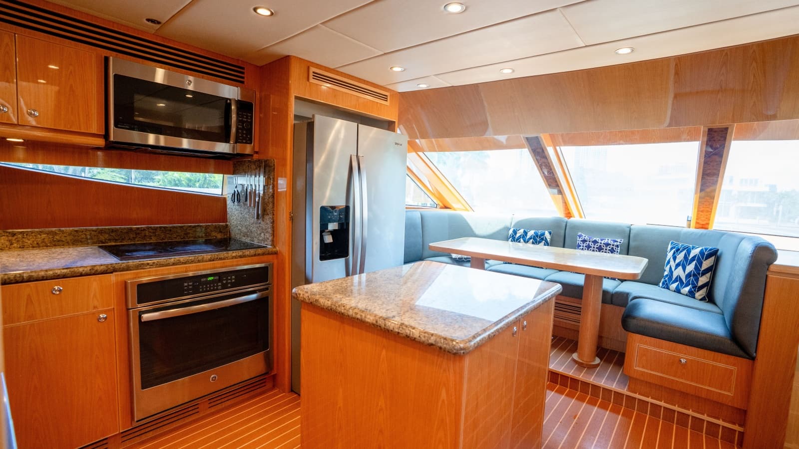2015 Monte Fino Motor Yacht - Photo 40