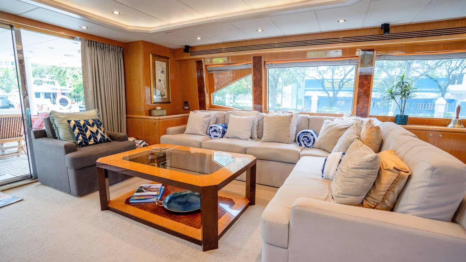 2015 Monte Fino Motor Yacht - Photo 34