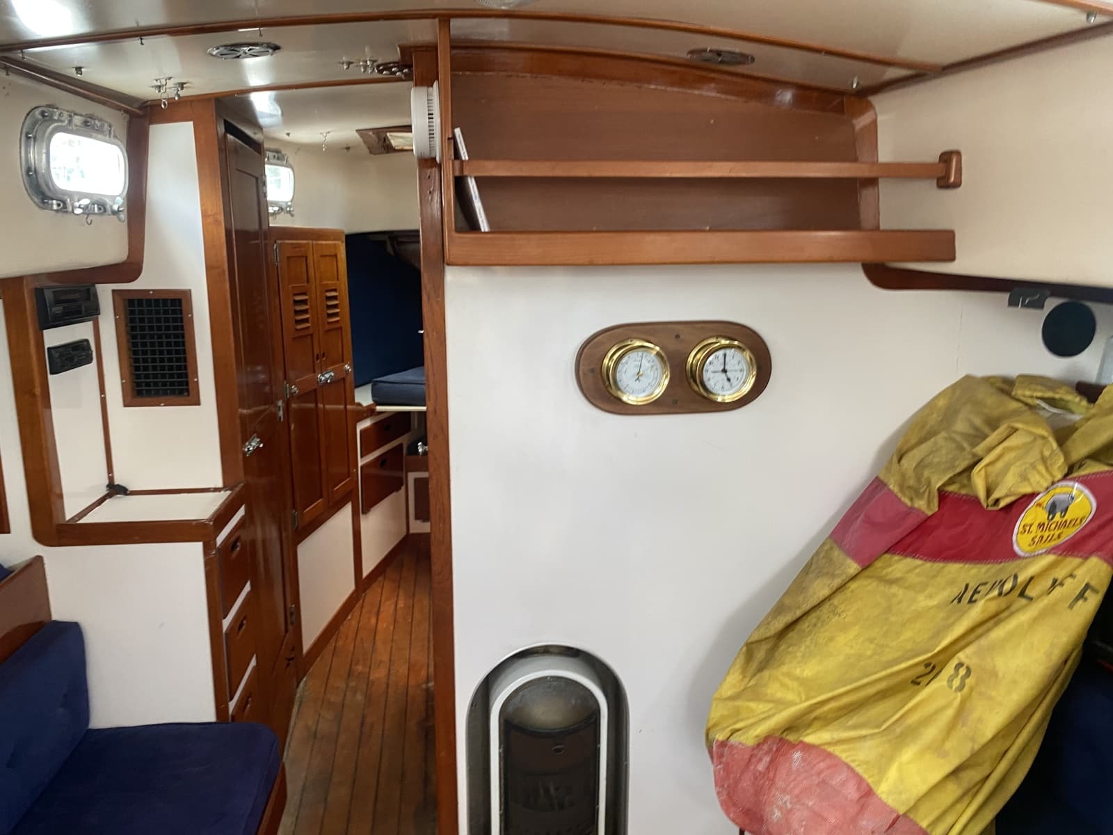 1977 Allied 42 - Photo 24