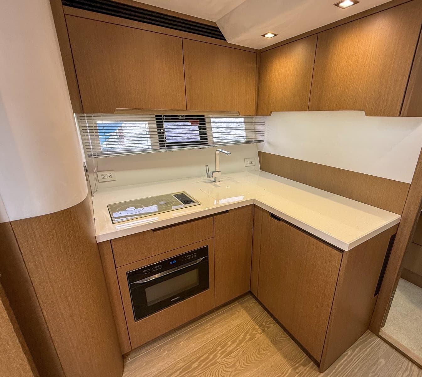 2019 Galeon  - Photo 17