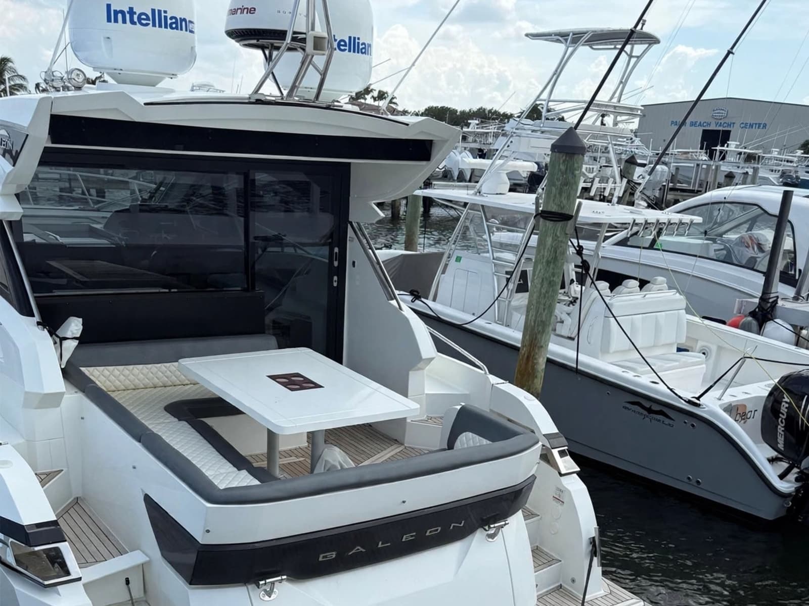 2019 Galeon  - Photo 3