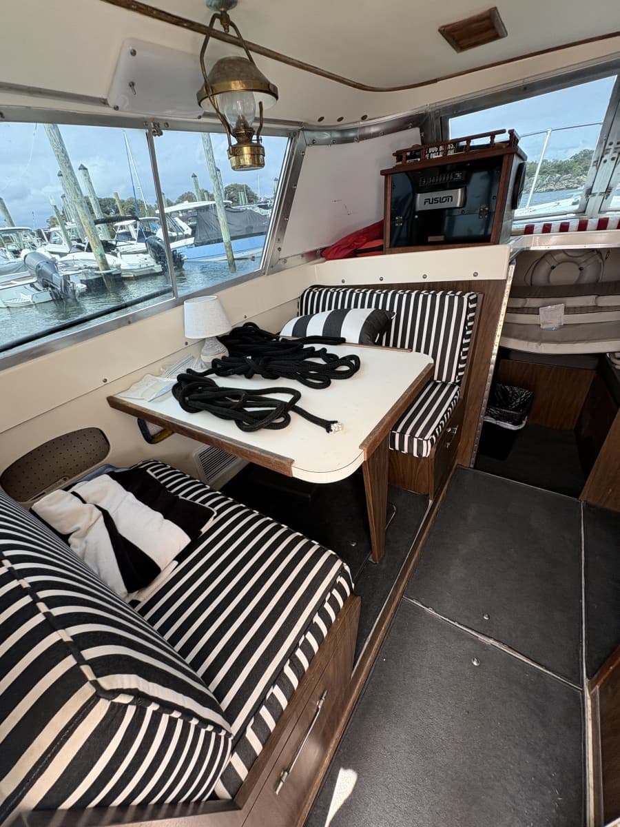 1972 Bertram 31 - Photo 21