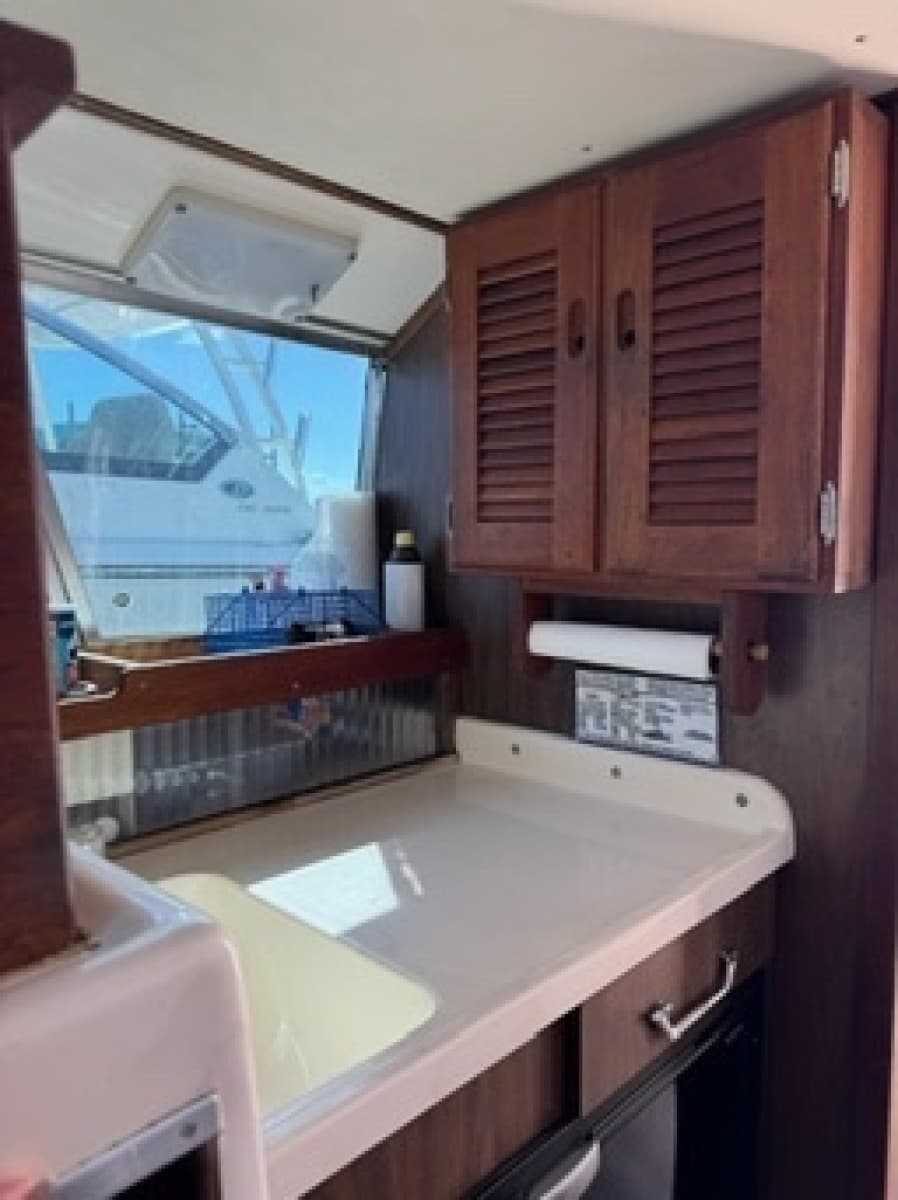 1972 Bertram 31 - Photo 22