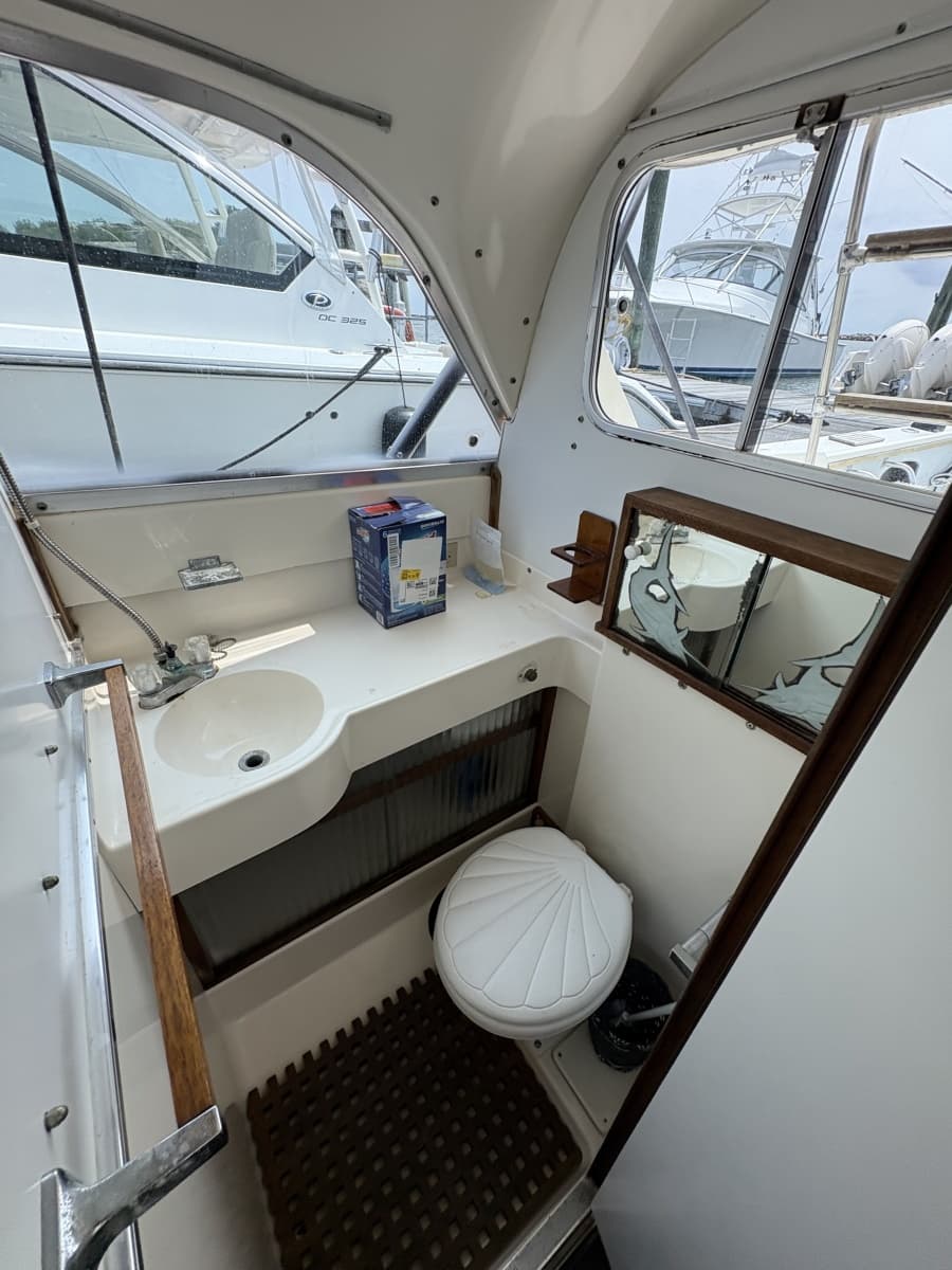 1972 Bertram 31 - Photo 22