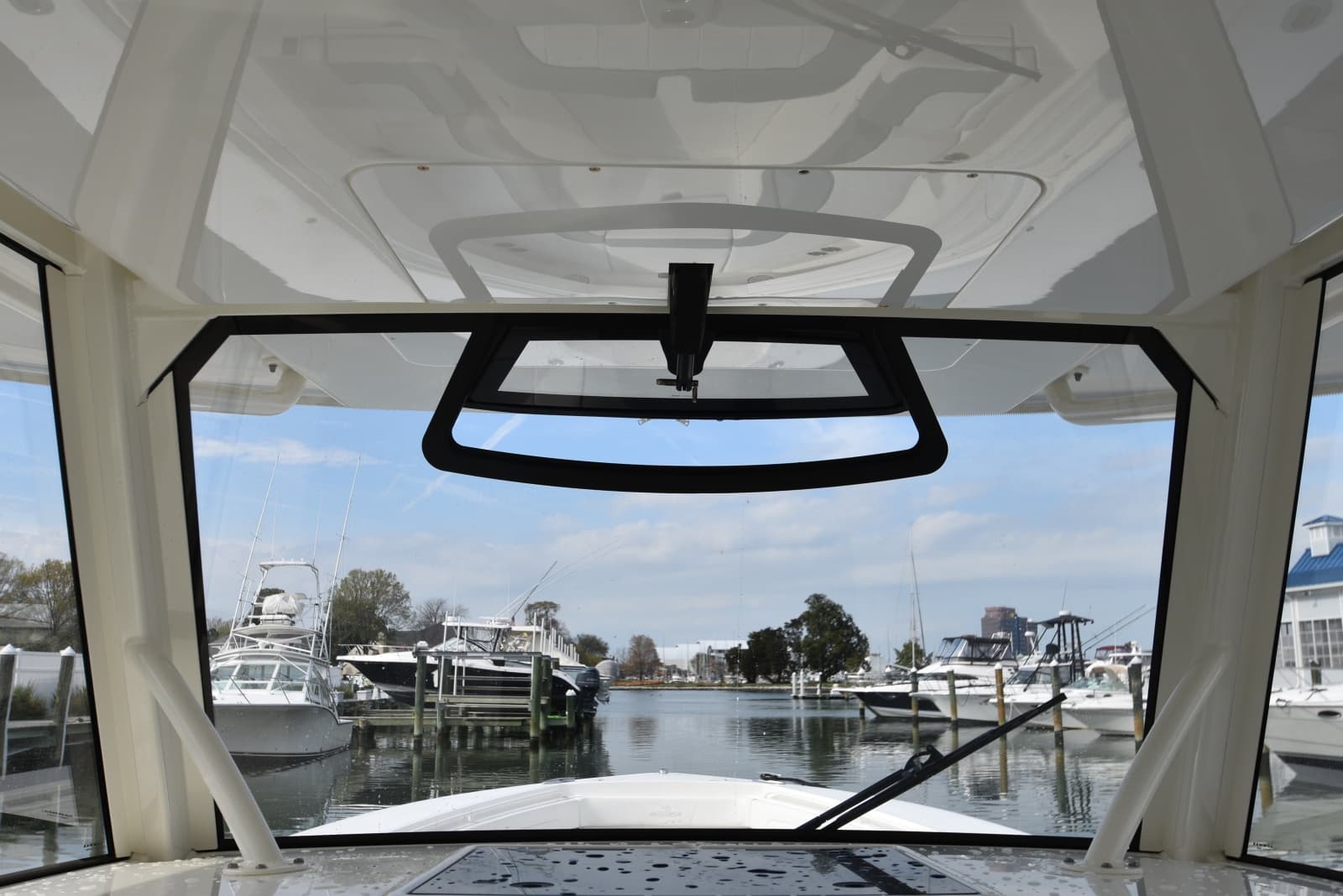 2019 Regulator 41 - Photo 51
