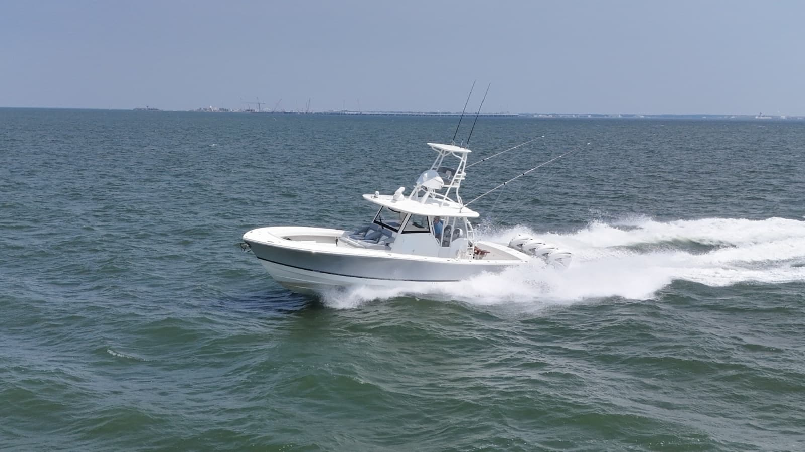2019 Regulator 41 - Photo 8