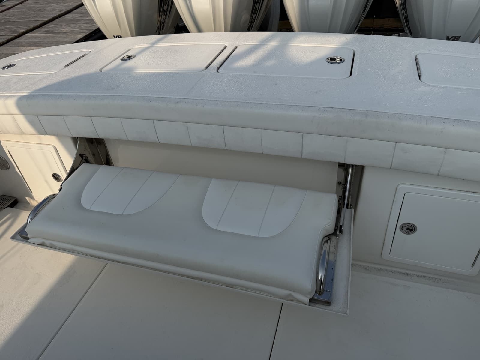2019 Regulator 41 - Photo 18