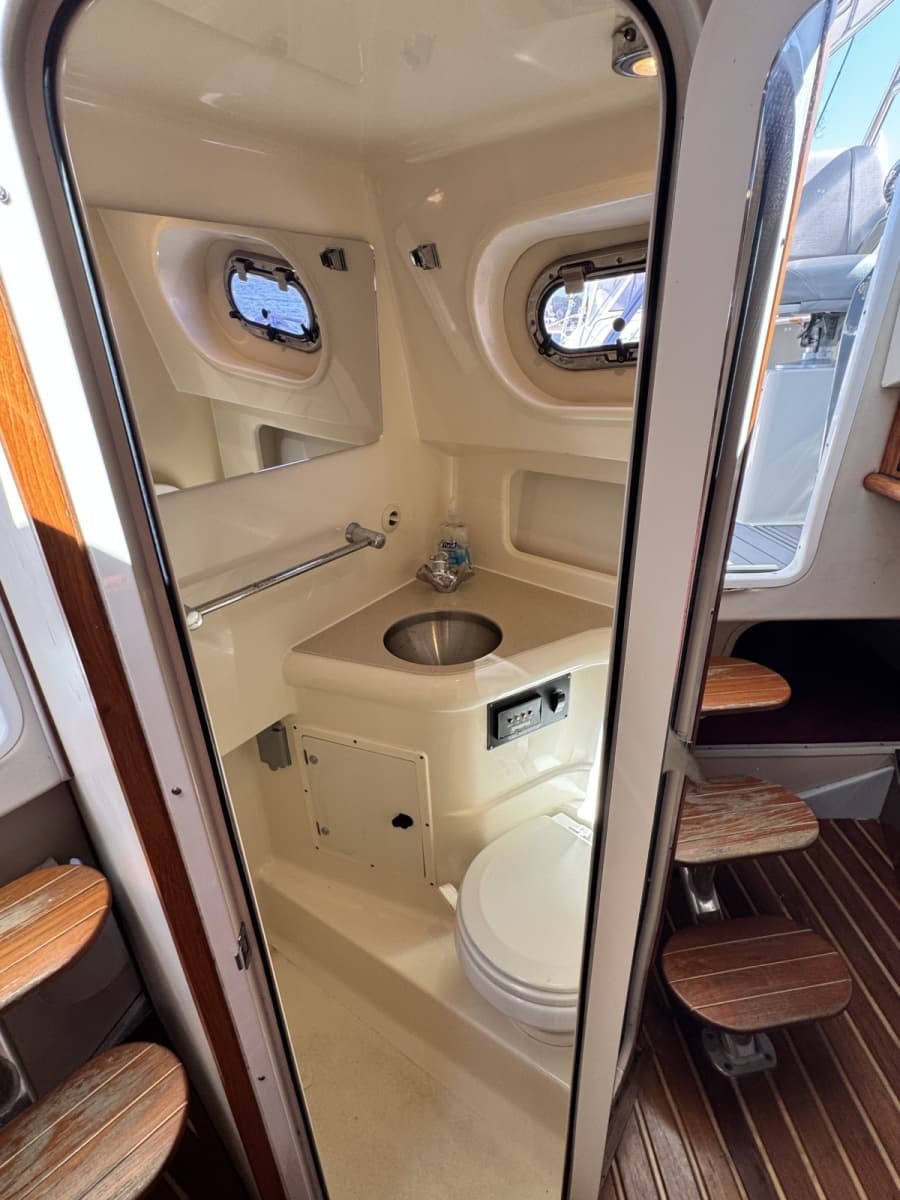 2006 Pursuit 3370 Offshore - Photo 28