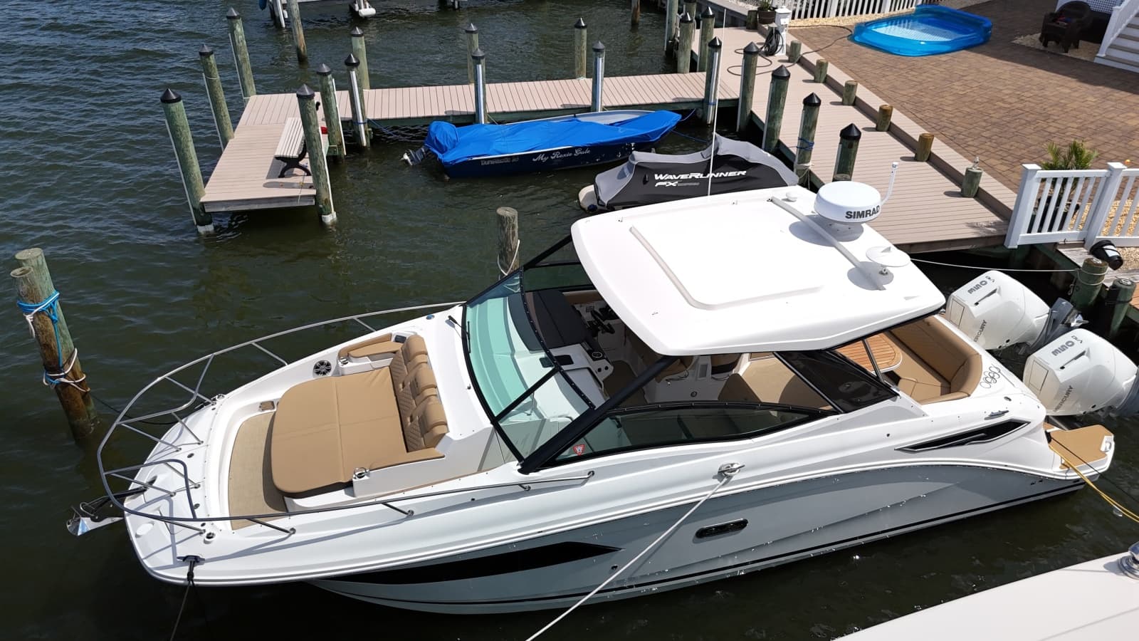 2025 Sea Ray 320 Sundancer OB - Photo 5