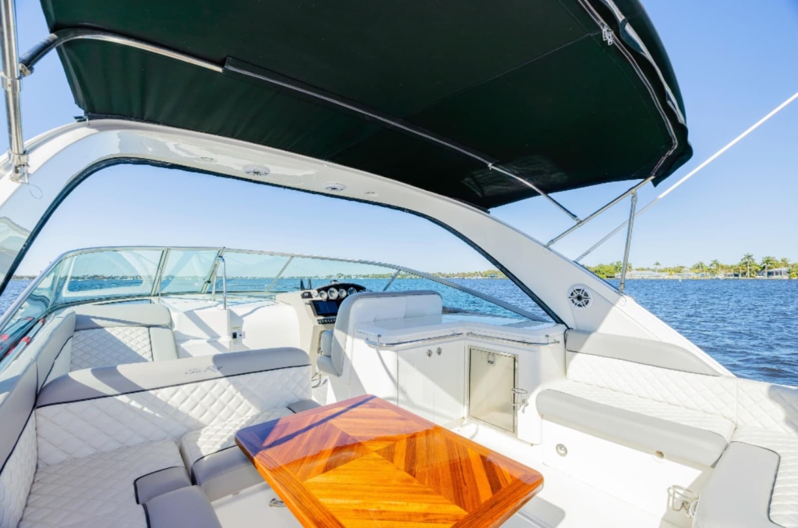 2013 Sea Ray 370 Venture - Photo 4