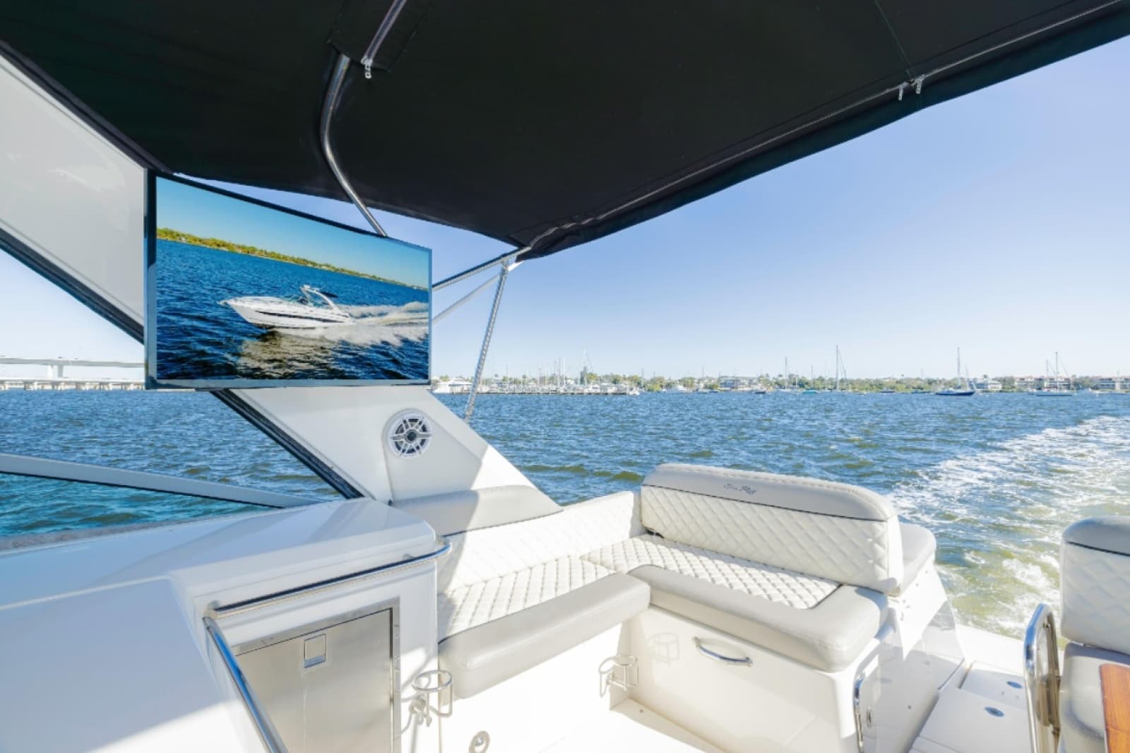 2013 Sea Ray 370 Venture - Photo 6