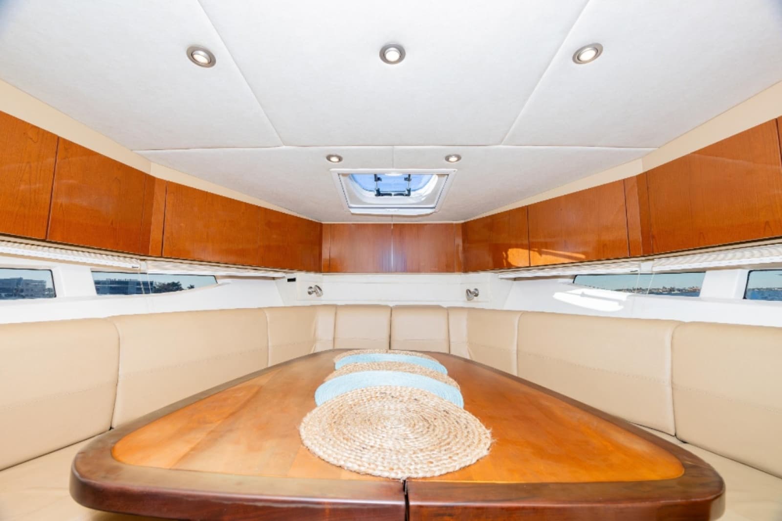 2013 Sea Ray 370 Venture - Photo 20