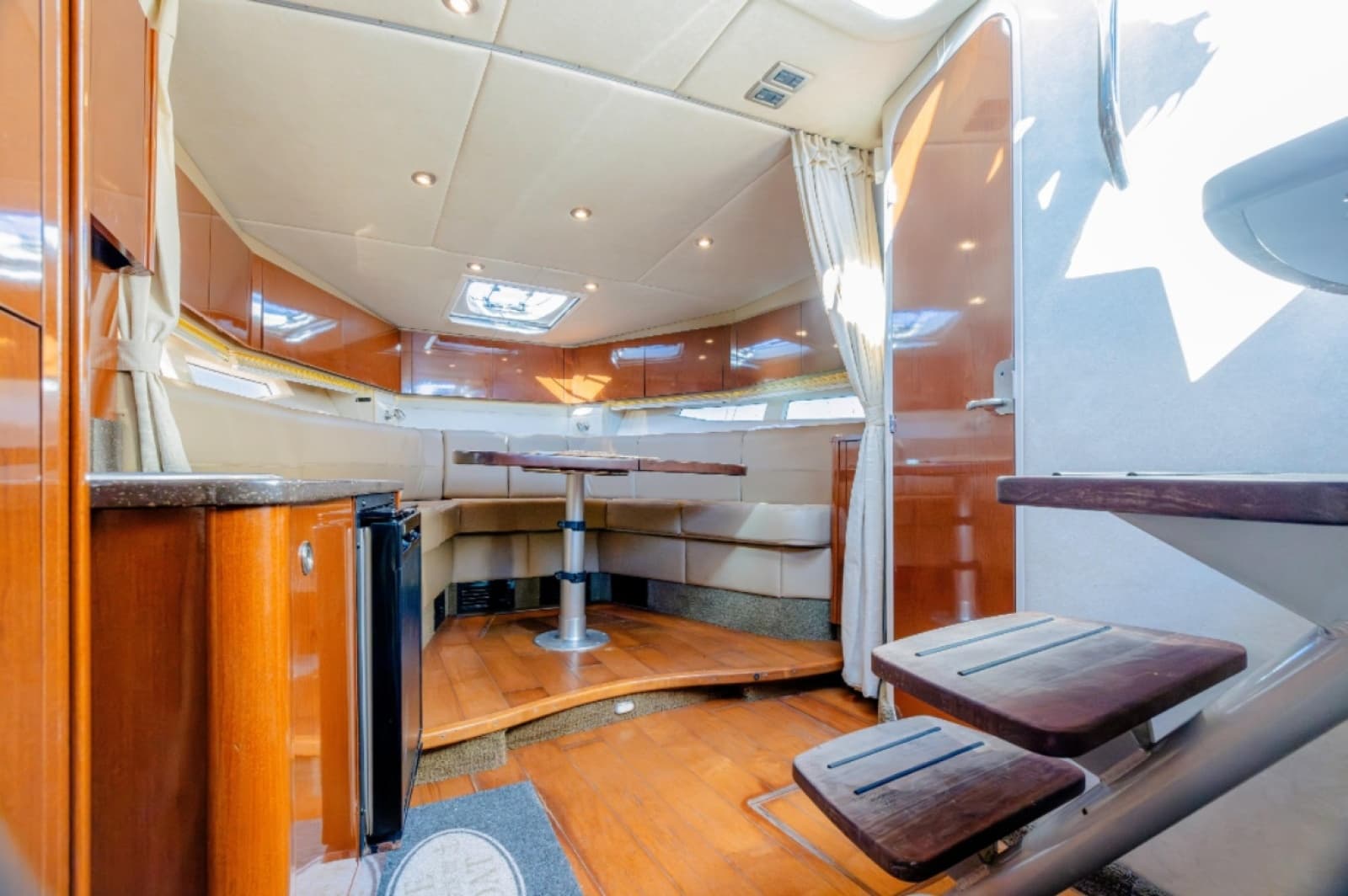 2013 Sea Ray 370 Venture - Photo 37