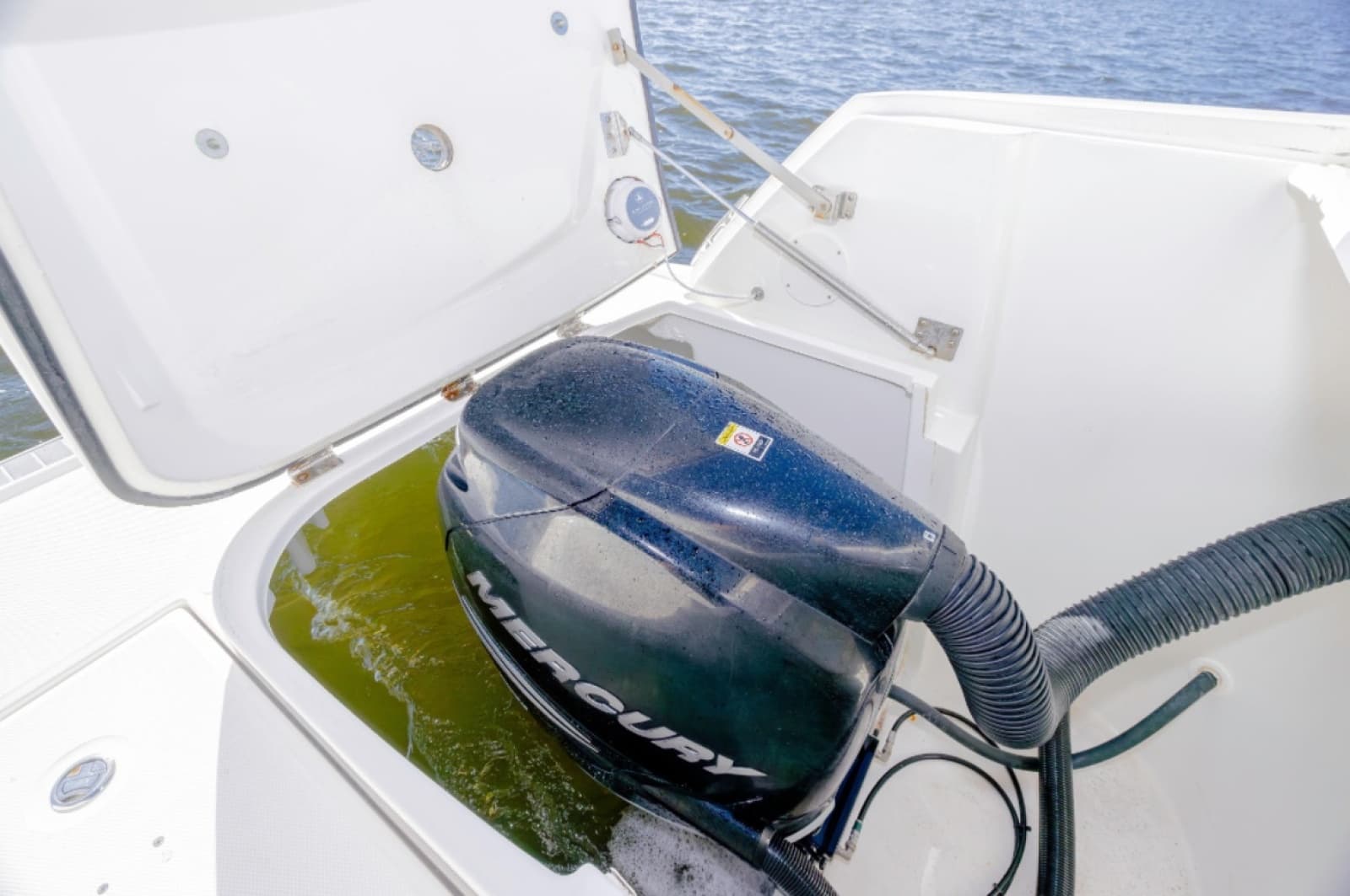 2013 Sea Ray 370 Venture - Photo 10