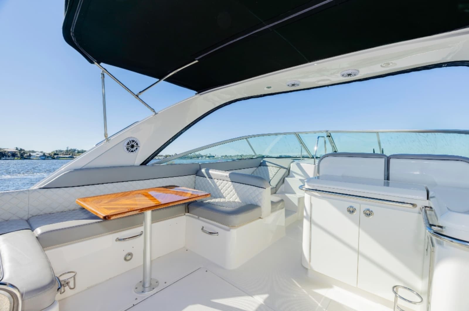 2013 Sea Ray 370 Venture - Photo 31