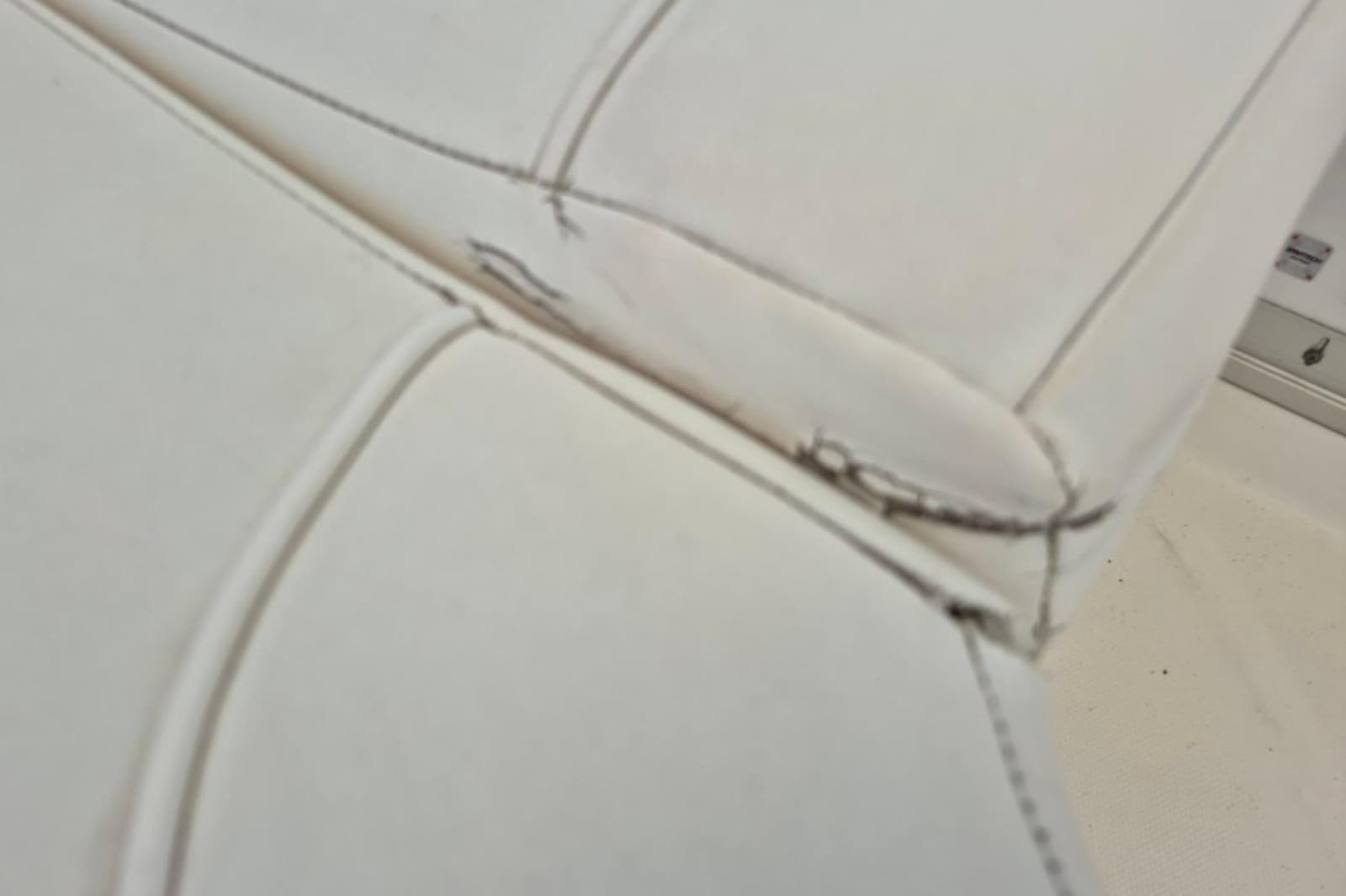 2008 Robalo R305 Walkaround - Photo 10