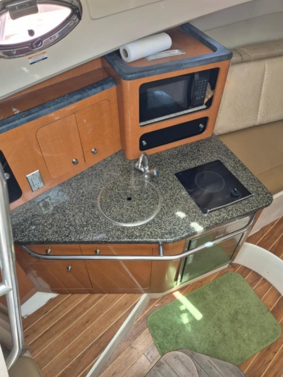 2008 Robalo R305 Walkaround - Photo 13