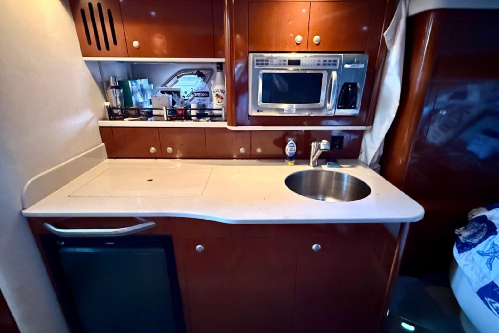 2008 Sea Ray Sundancer 330 - Photo 15