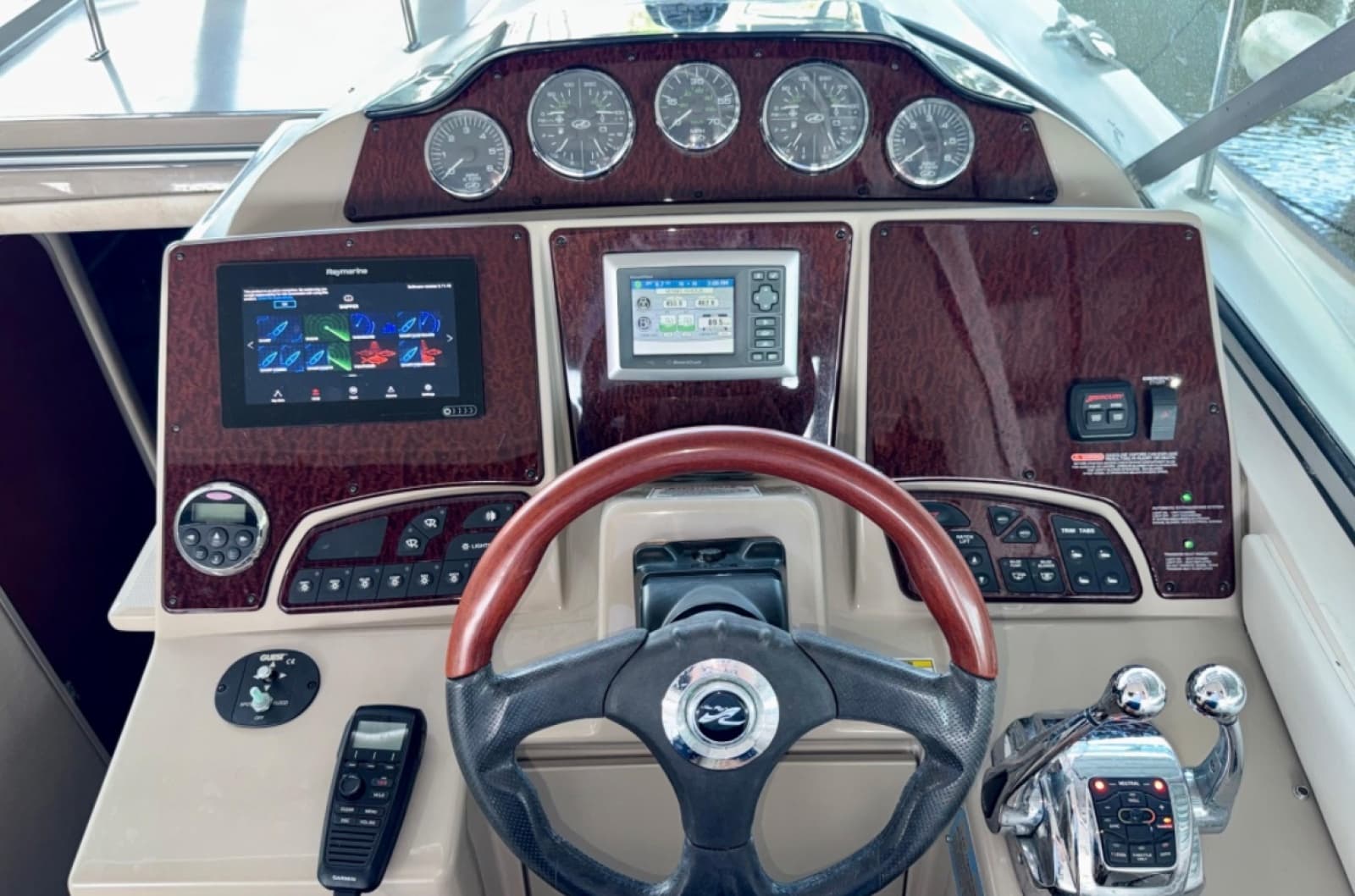 2008 Sea Ray Sundancer 330 - Photo 11