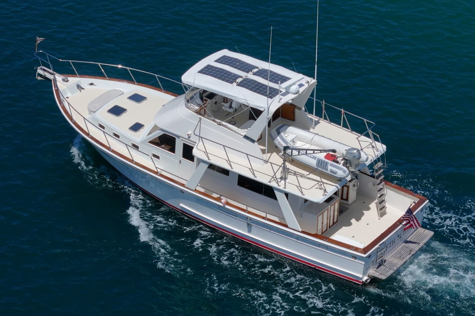 1989 Offshore Yachts Sedan - Photo 10