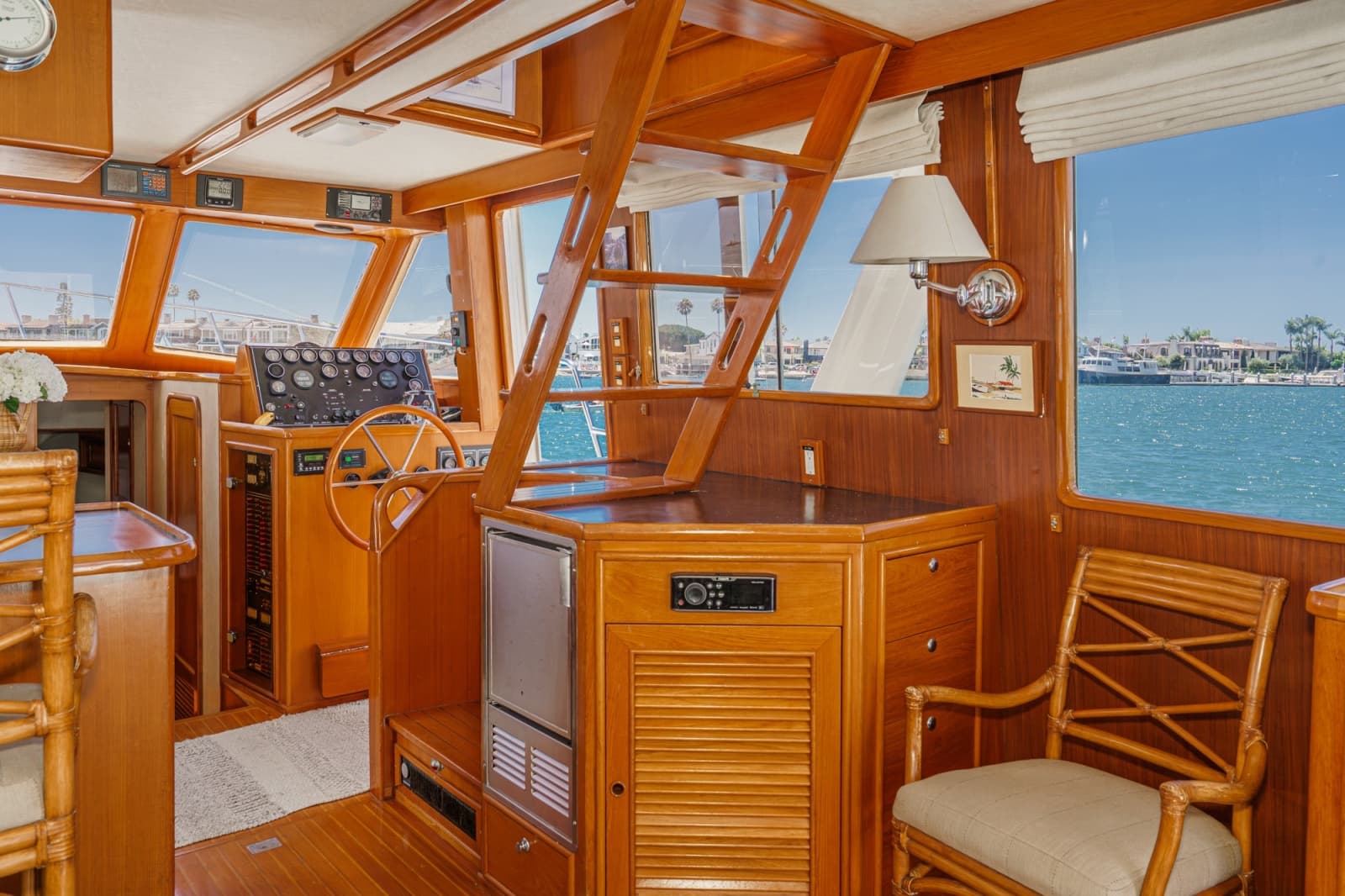 1989 Offshore Yachts Sedan - Photo 39