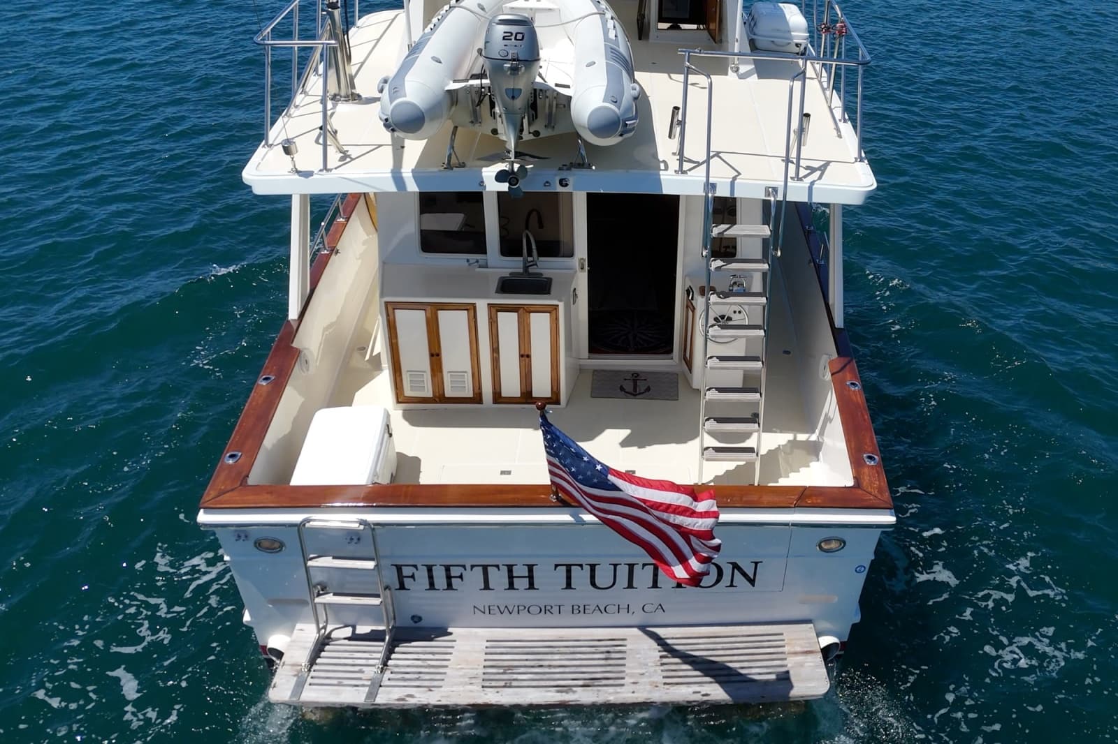 1989 Offshore Yachts Sedan - Photo 23