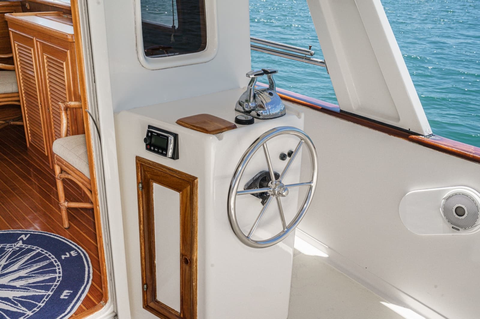 1989 Offshore Yachts Sedan - Photo 30