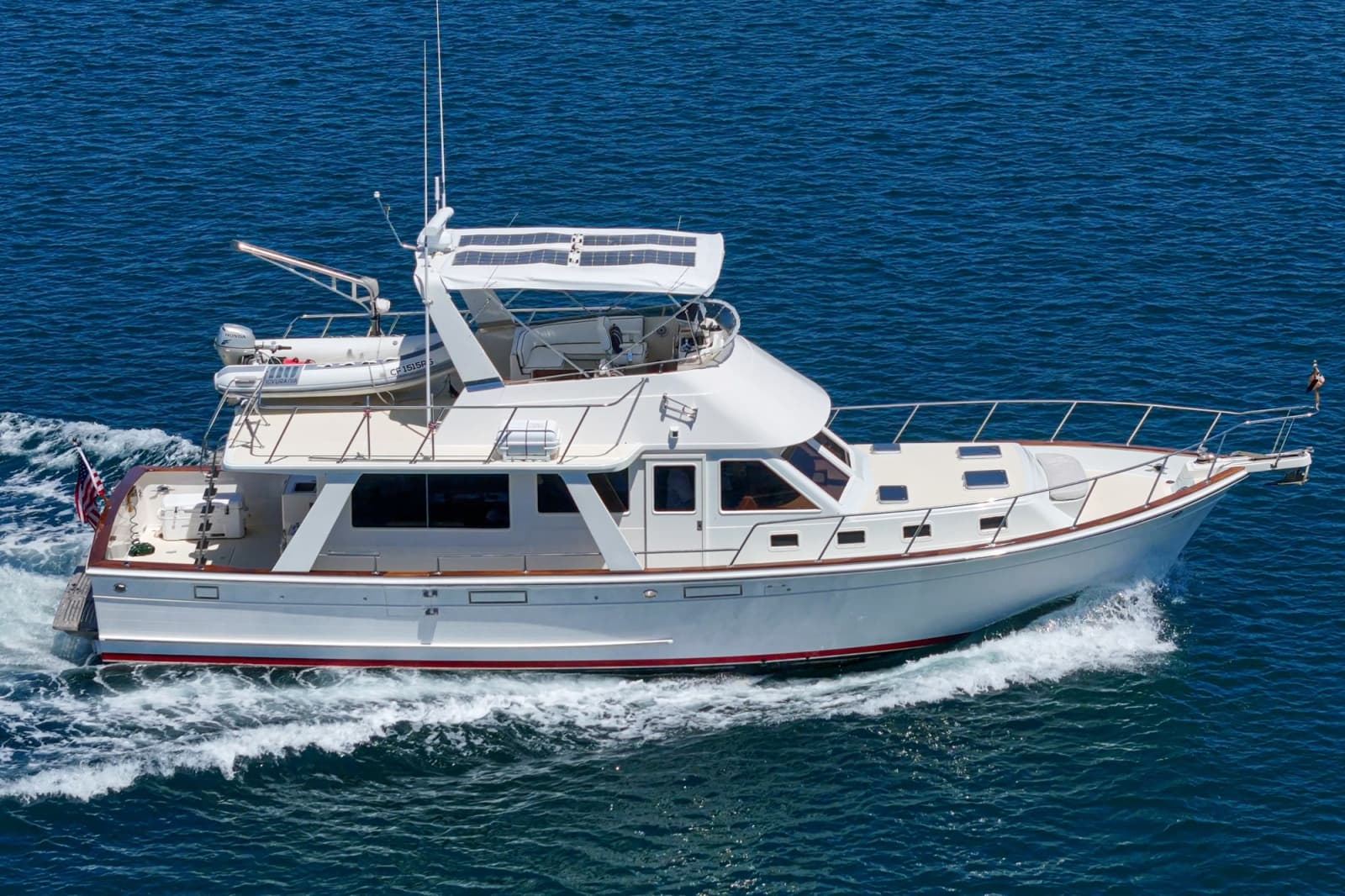 1989 Offshore Yachts Sedan - Photo 11