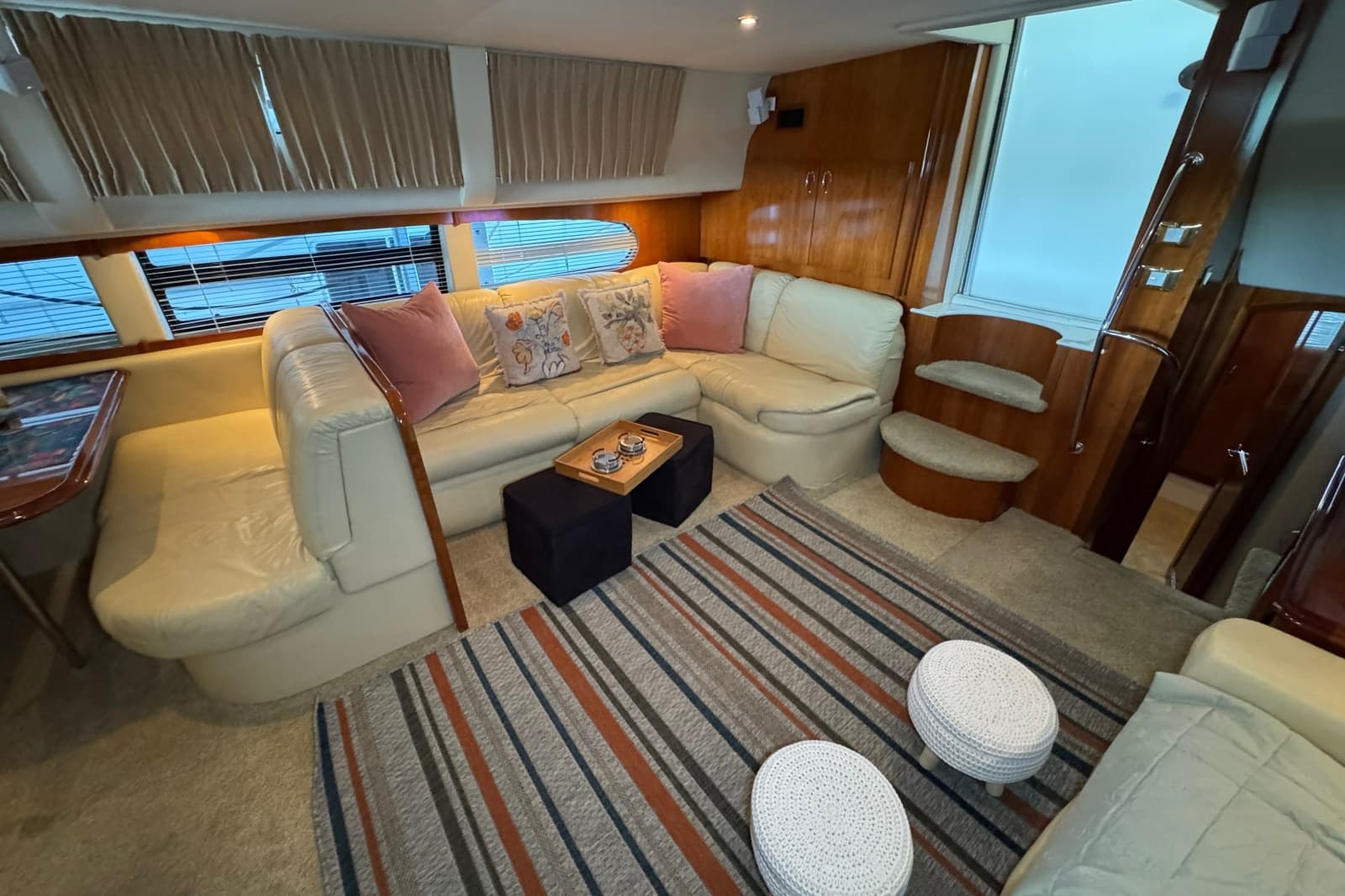 2004 Carver 466 Motor Yacht - Photo 70