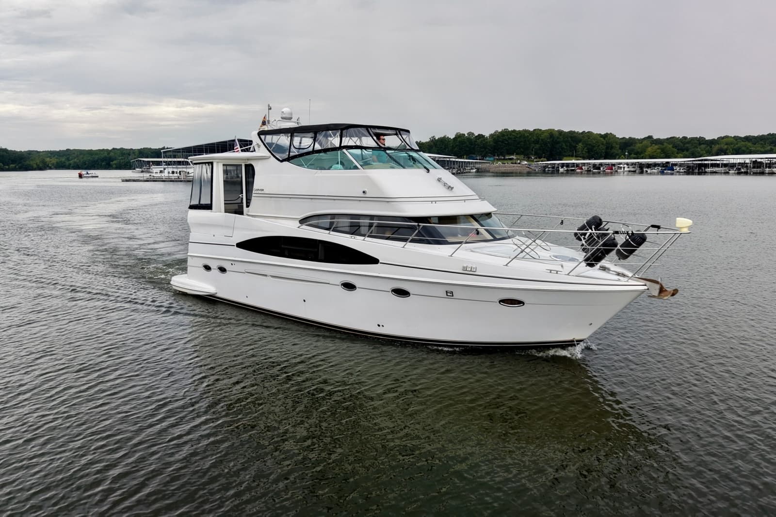 2004 Carver 466 Motor Yacht - Photo 4