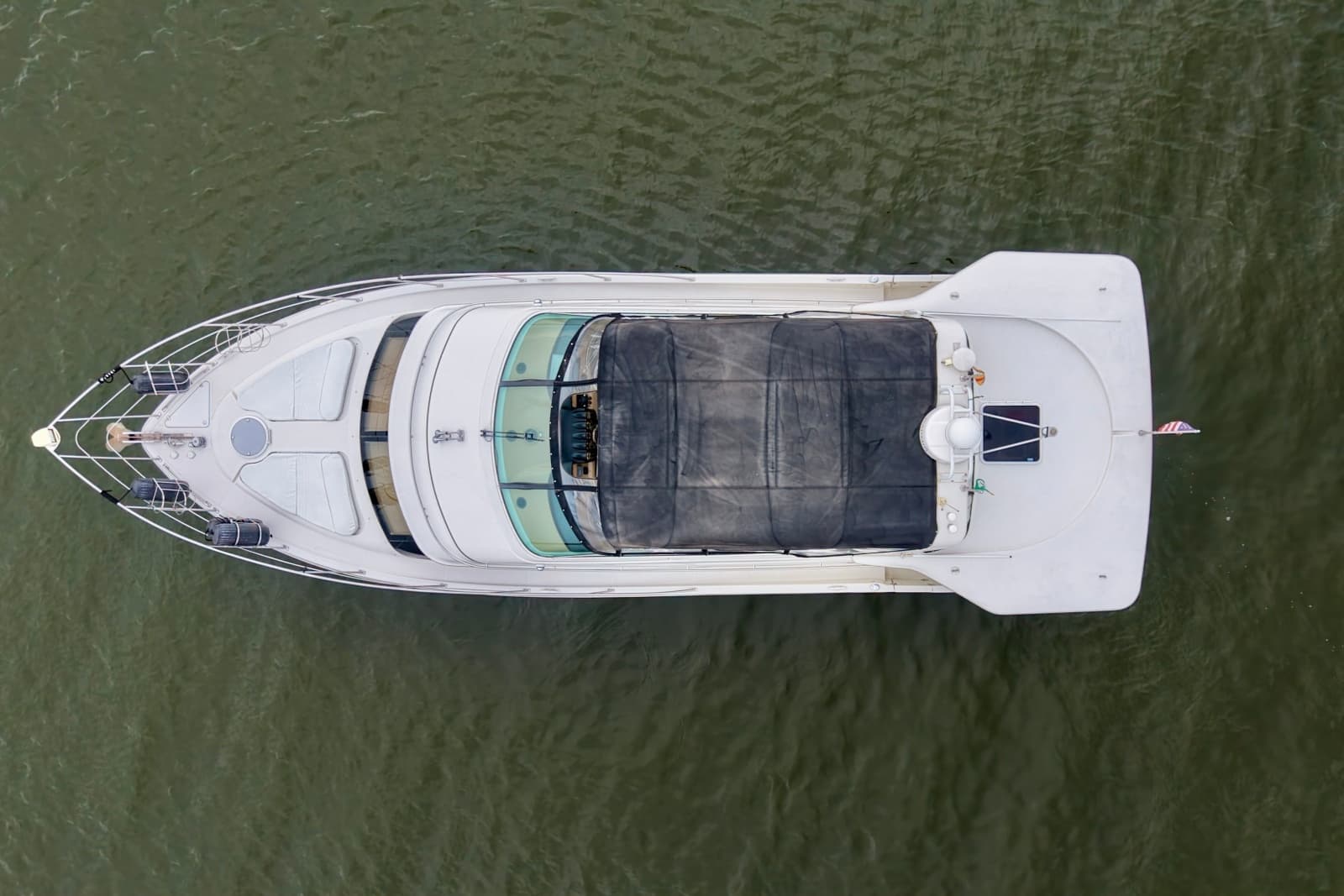 2004 Carver 466 Motor Yacht - Photo 13