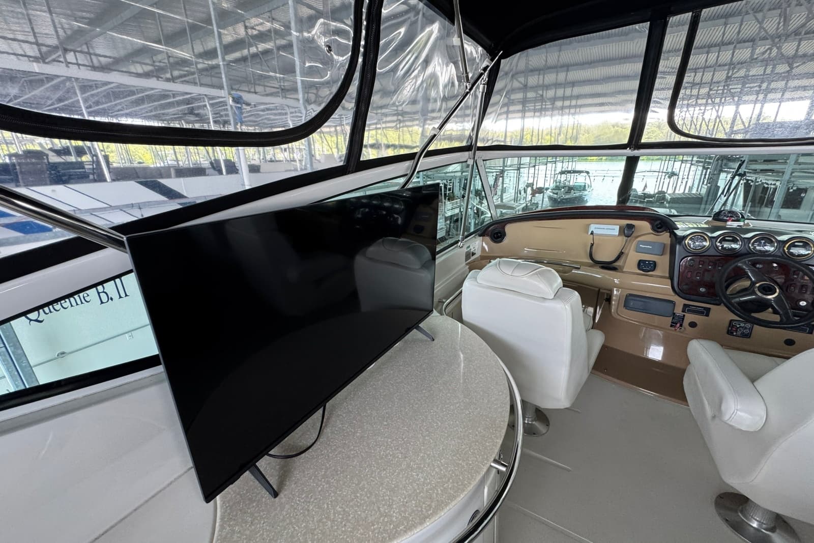 2004 Carver 466 Motor Yacht - Photo 43