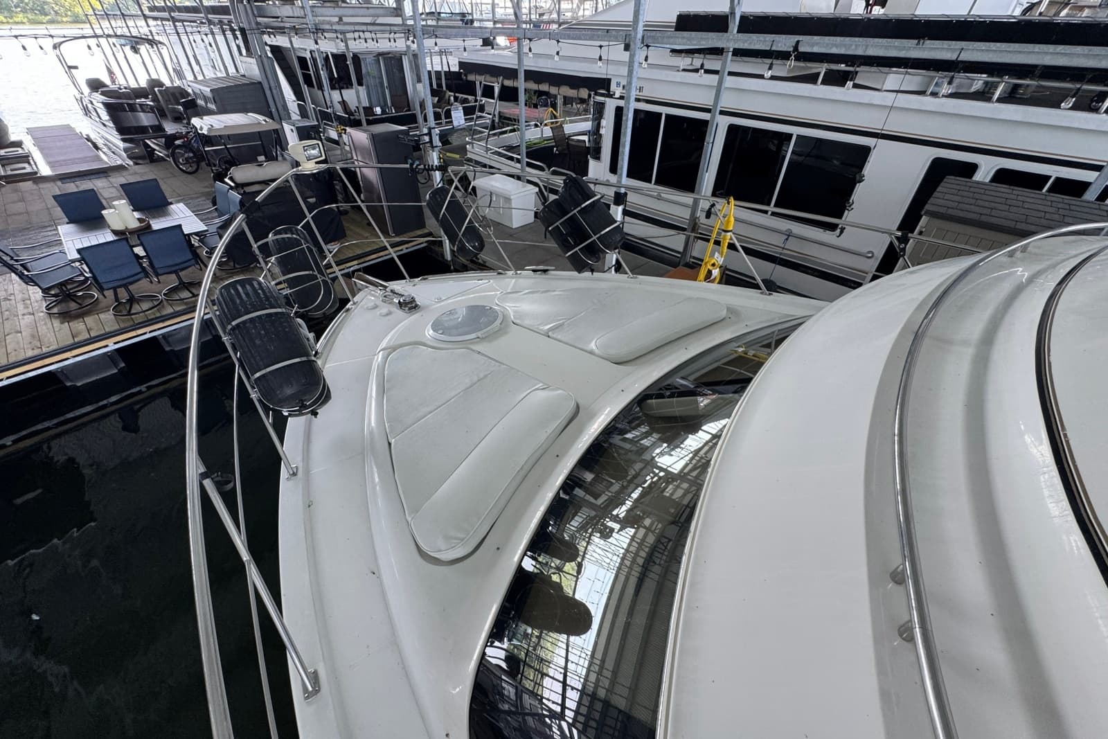 2004 Carver 466 Motor Yacht - Photo 49