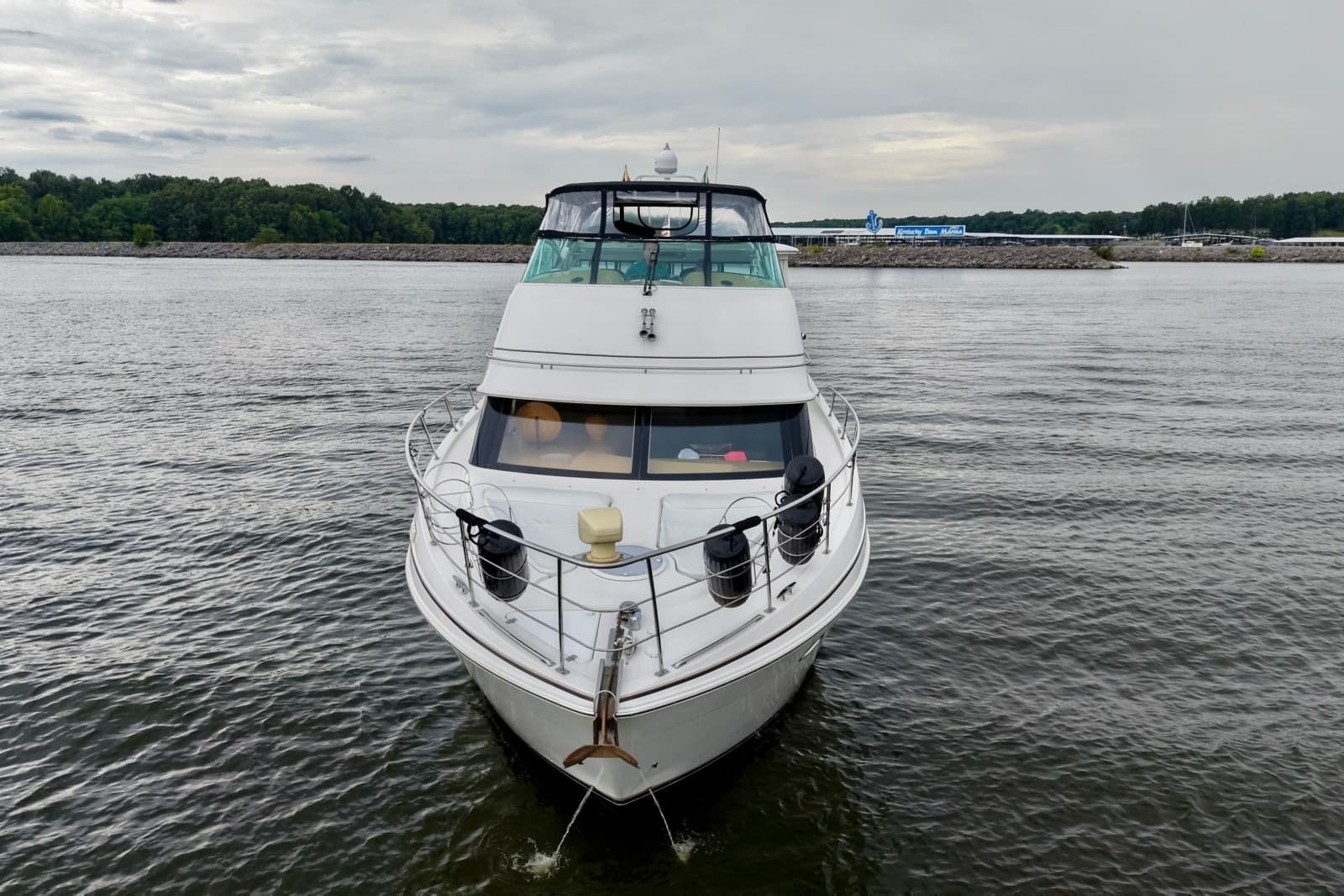 2004 Carver 466 Motor Yacht - Photo 7