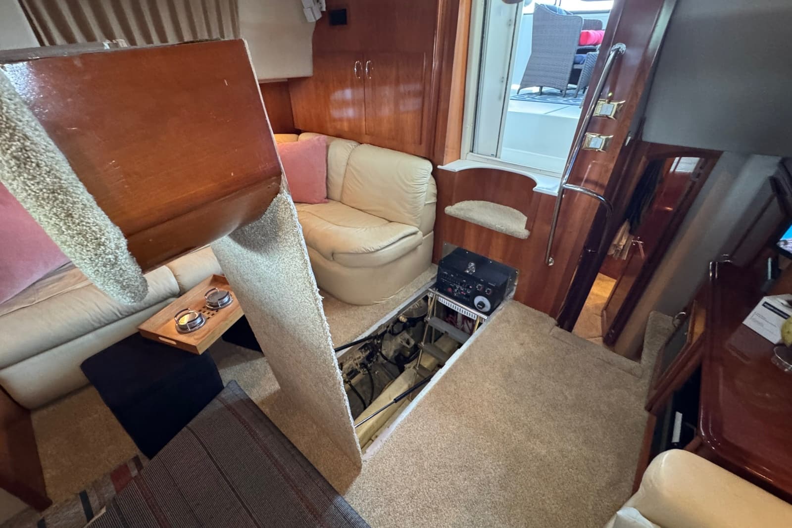 2004 Carver 466 Motor Yacht - Photo 109