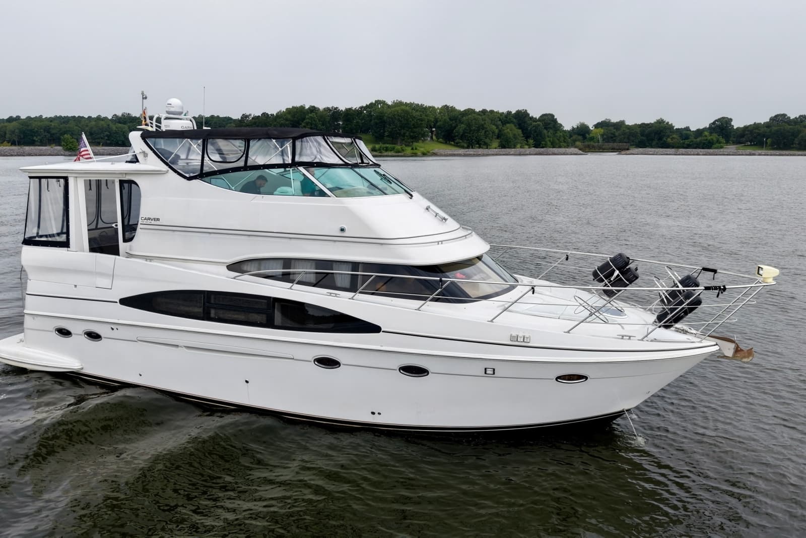 2004 Carver 466 Motor Yacht - Photo 1